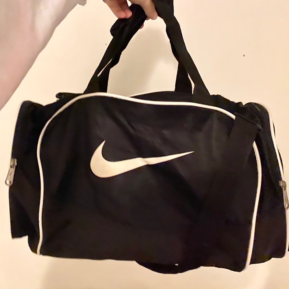 NIKE GYM BAG